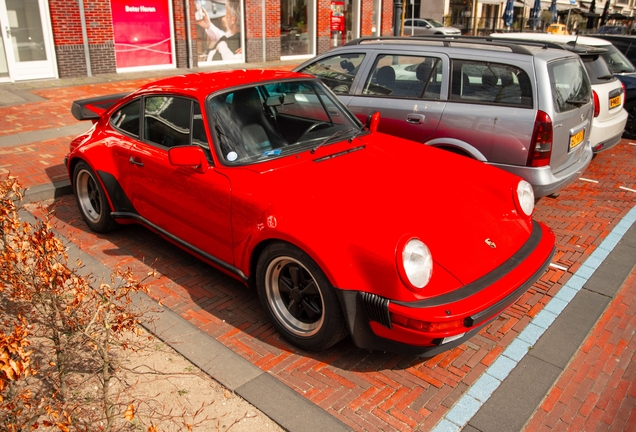 Porsche 930 Turbo