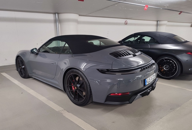 Porsche 992 Carrera 4 GTS Cabriolet MkII