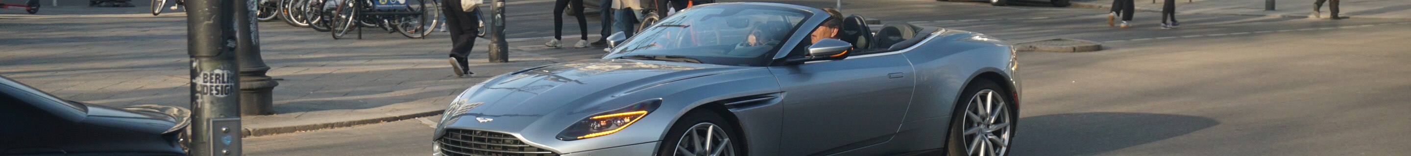 Aston Martin DB11 V8 Volante