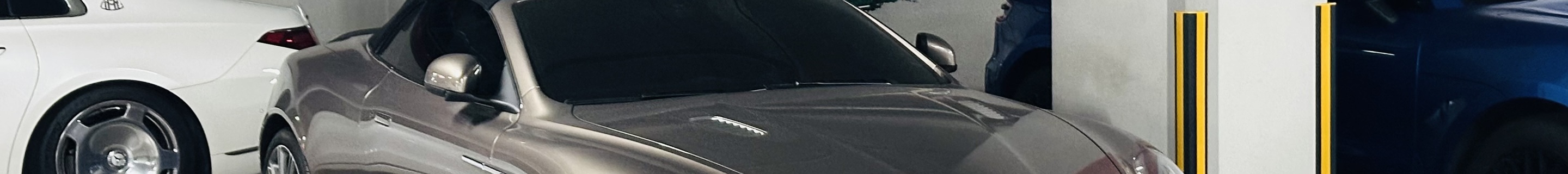 Aston Martin DB9 Volante 2013