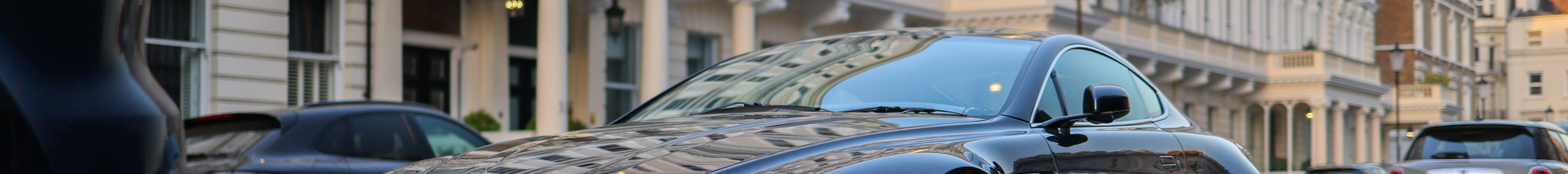 Aston Martin V8 Vantage