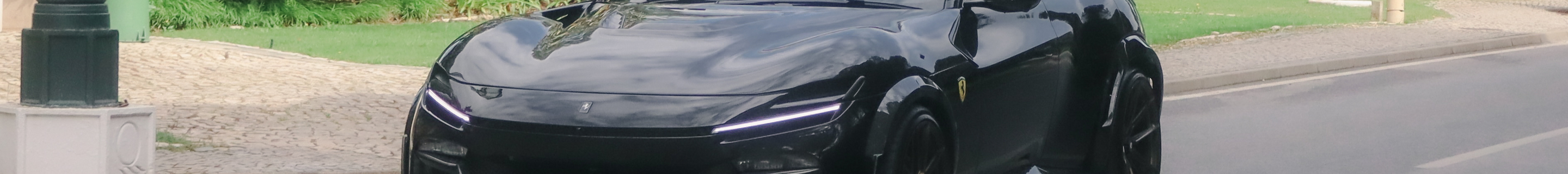 Ferrari Purosangue Novitec Esteso