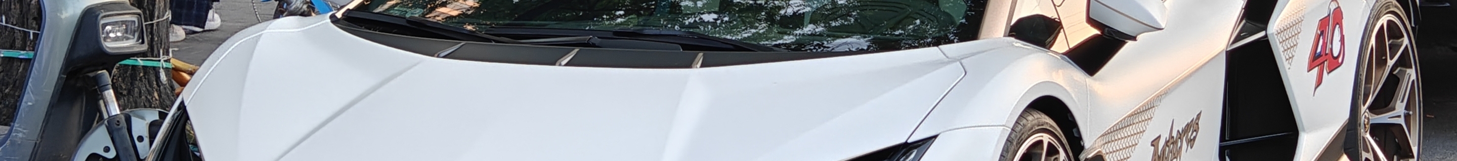 Lamborghini Revuelto