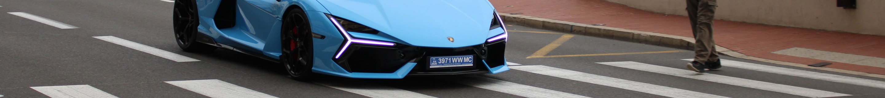 Lamborghini Revuelto