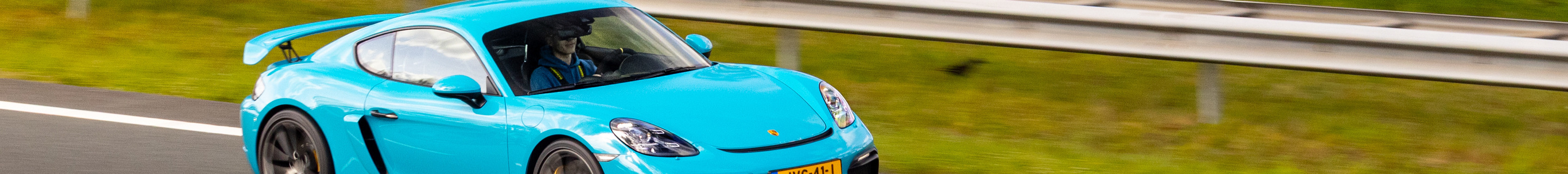 Porsche 718 Cayman GT4