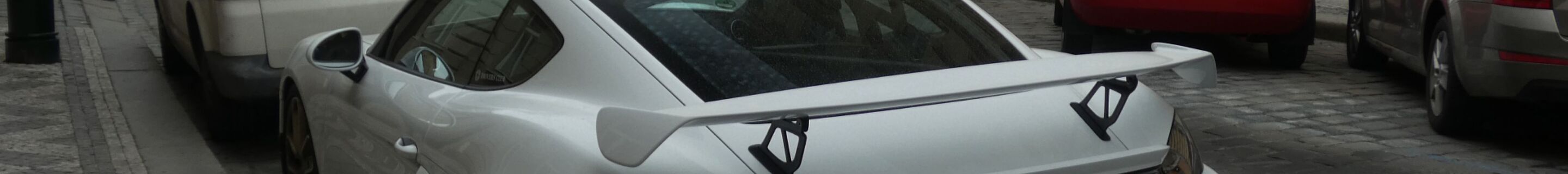 Porsche 718 Cayman GT4