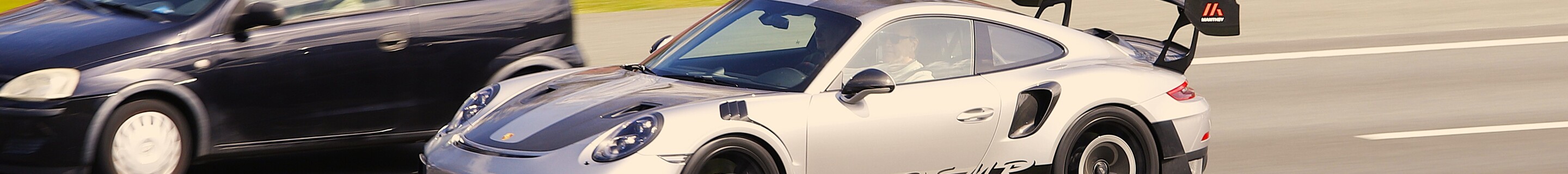 Porsche 991 GT2 RS Weissach Package Manthey Racing