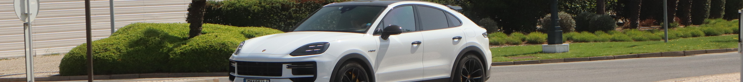 Porsche Cayenne Coupé Turbo E-Hybrid