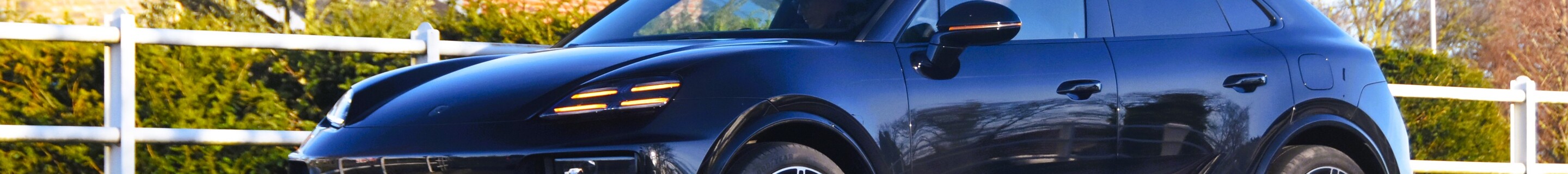 Porsche Macan EV Turbo