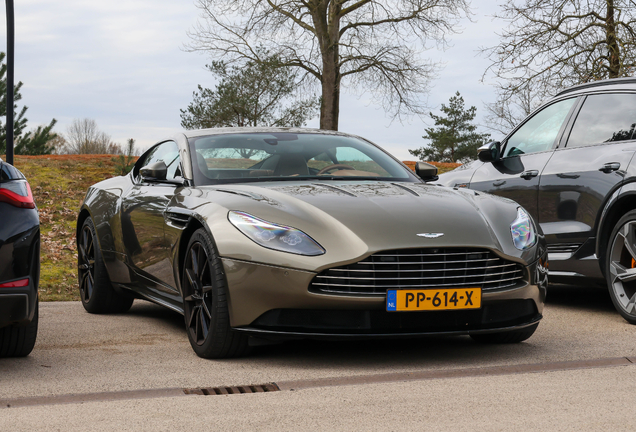 Aston Martin DB11