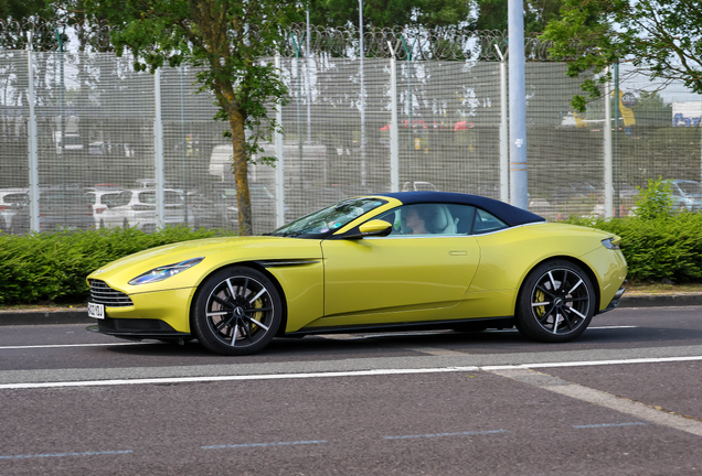 Aston Martin DB11 V8 Volante
