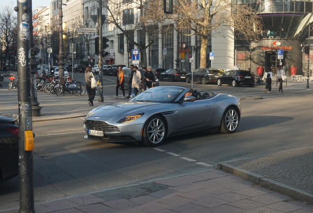 Aston Martin DB11 V8 Volante