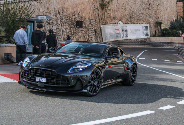 Aston Martin DB12
