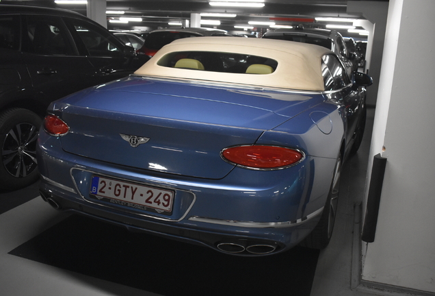 Bentley Continental GTC V8 Azure