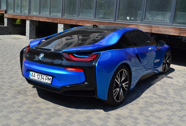 BMW i8