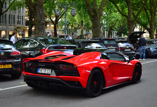 Lamborghini Aventador S LP740-4 Roadster