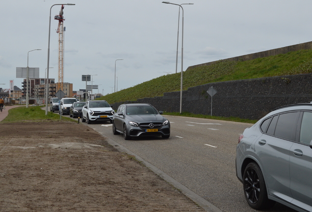 Mercedes-AMG E 63 S Estate S213