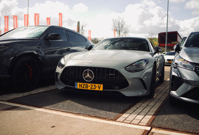 Mercedes-AMG GT 63 C192