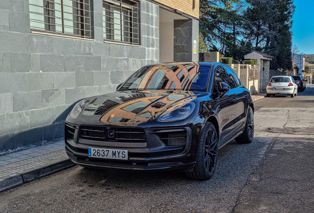 Porsche 95B Macan GTS MkIII