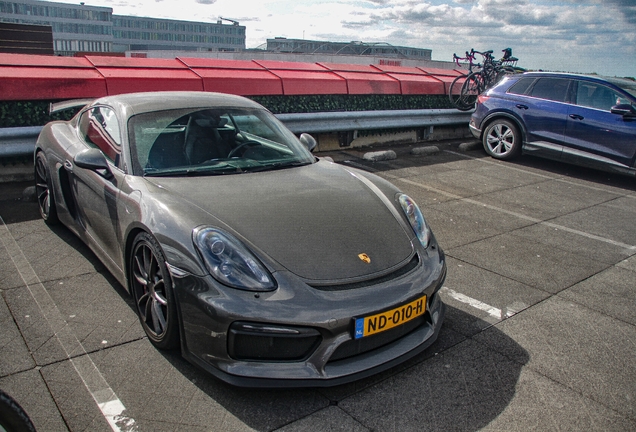 Porsche 981 Cayman GT4