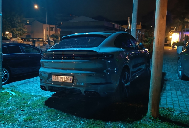 Porsche Cayenne Coupé Turbo E-Hybrid