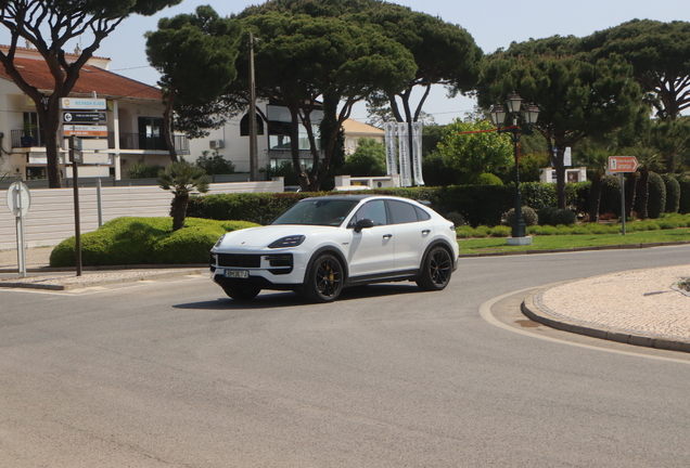 Porsche Cayenne Coupé Turbo E-Hybrid