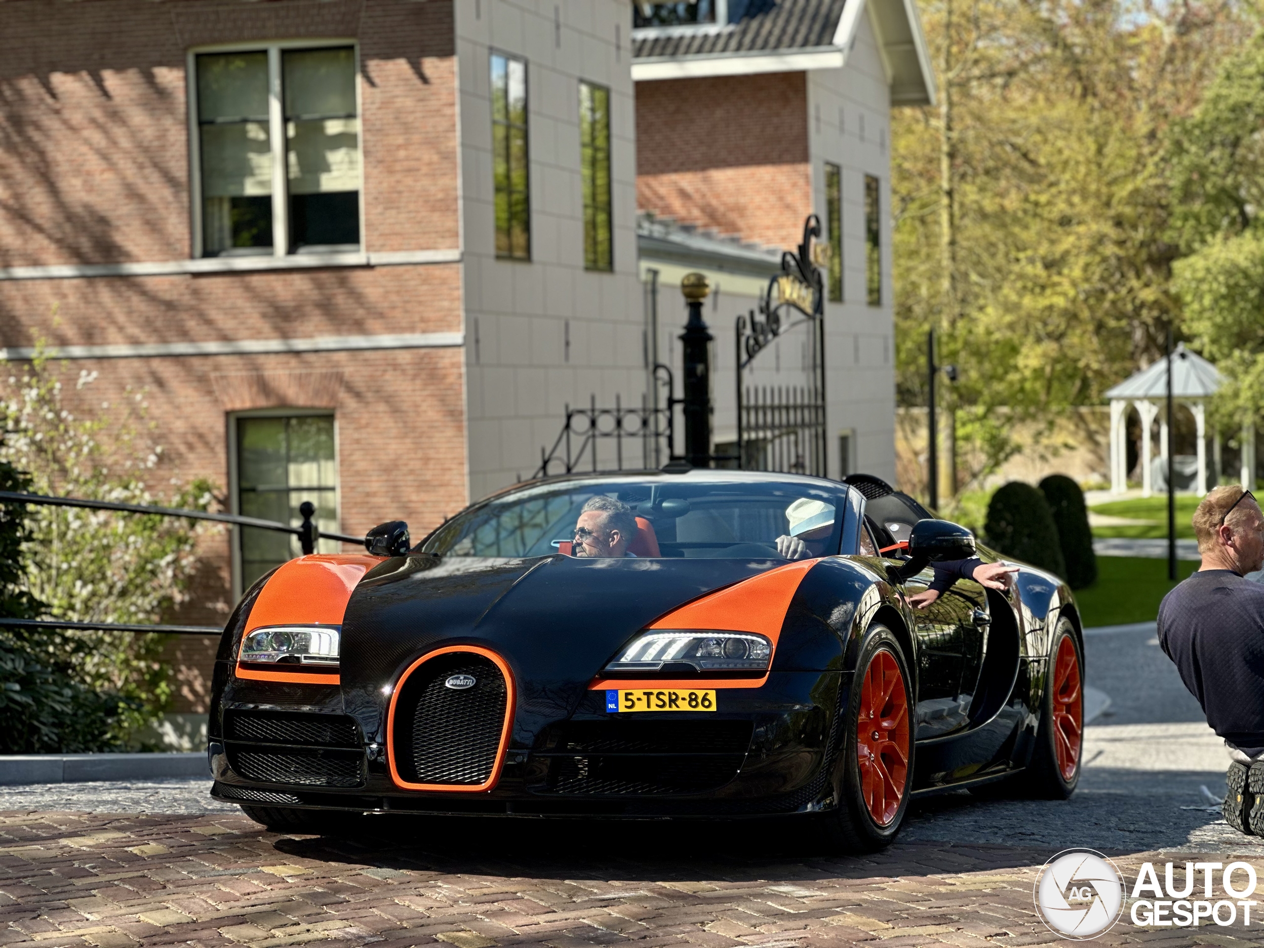 Spot van de dag: Bugatti Veyron 16.4 Grand Sport Vitesse World Record Car Edition