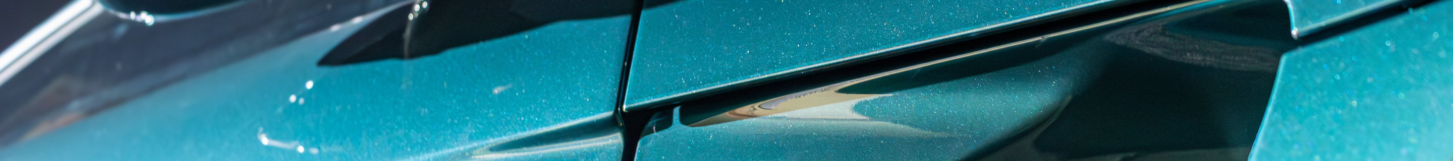 Aston Martin V12 Vantage 2023