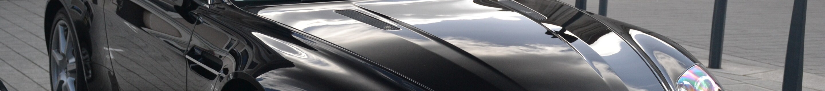 Aston Martin V8 Vantage