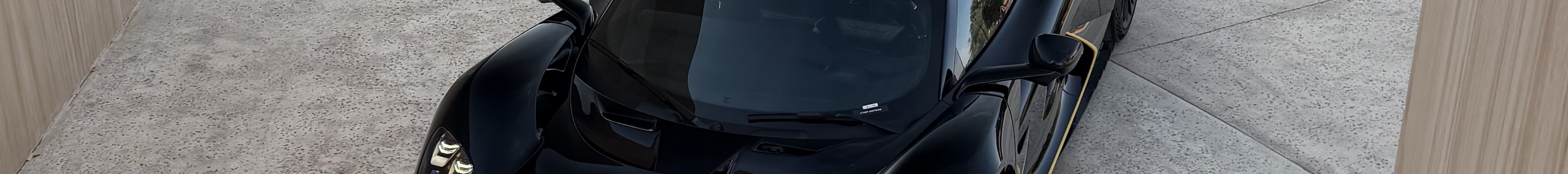 Aston Martin Valhalla