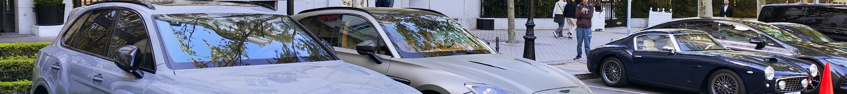 Bentley Bentayga V8 S 2024