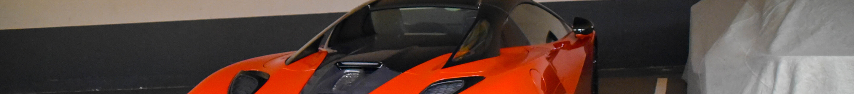 McLaren Artura Spider