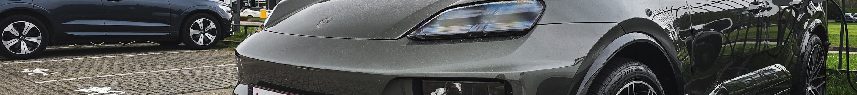 Porsche Macan EV Turbo