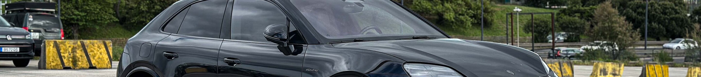 Porsche Macan EV Turbo