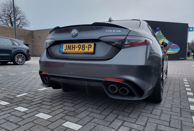 Alfa Romeo Giulia Quadrifoglio 2020
