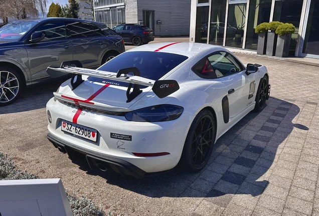 Porsche 718 Cayman GT4 RS