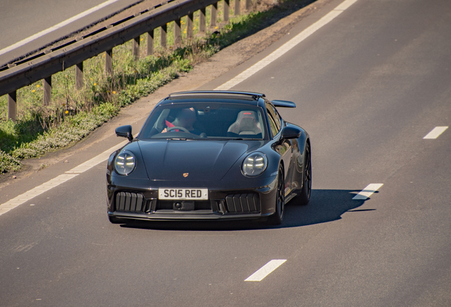 Porsche 992 Carrera 4 GTS MkII