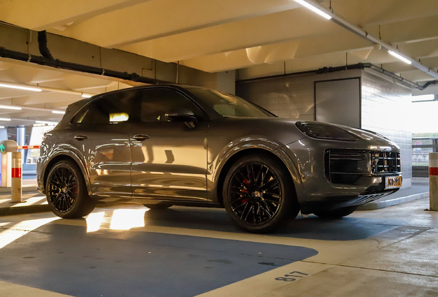 Porsche 9YA Cayenne Turbo E-Hybrid