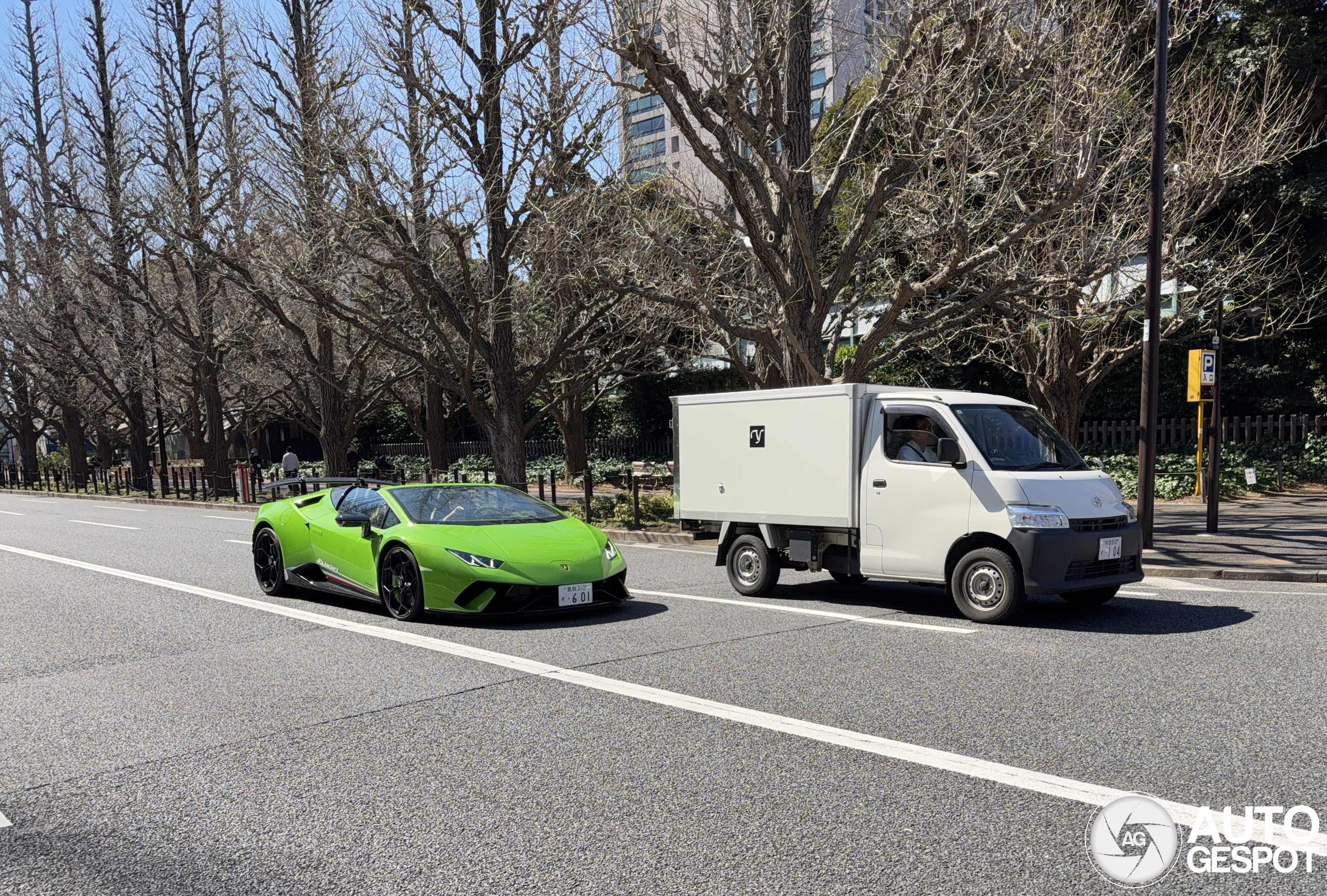 Lamborghini Huracán LP640-4 Performante Spyder