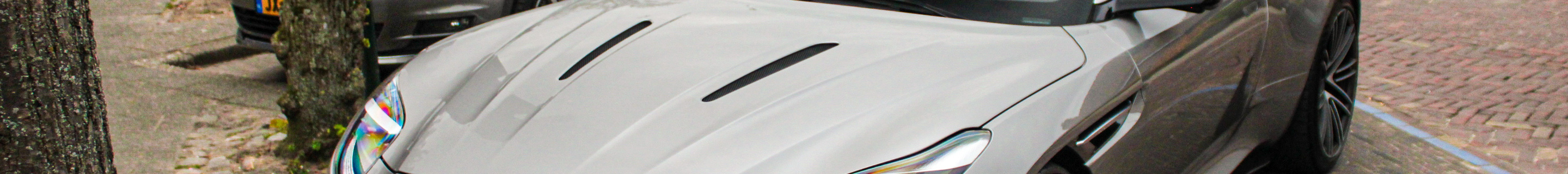 Aston Martin DB12 Volante