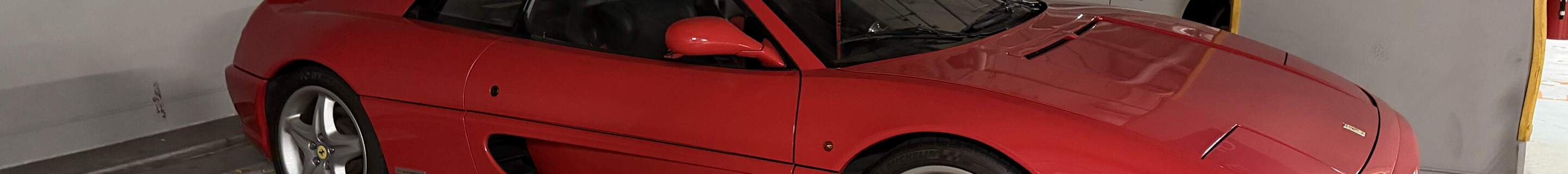 Ferrari F355 Berlinetta