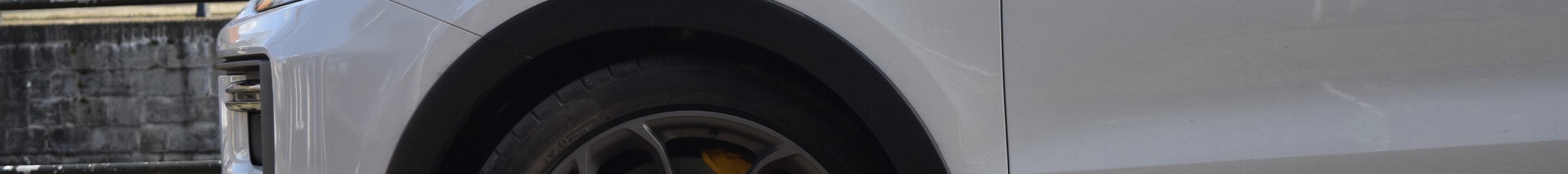 Porsche Cayenne Coupé Turbo E-Hybrid