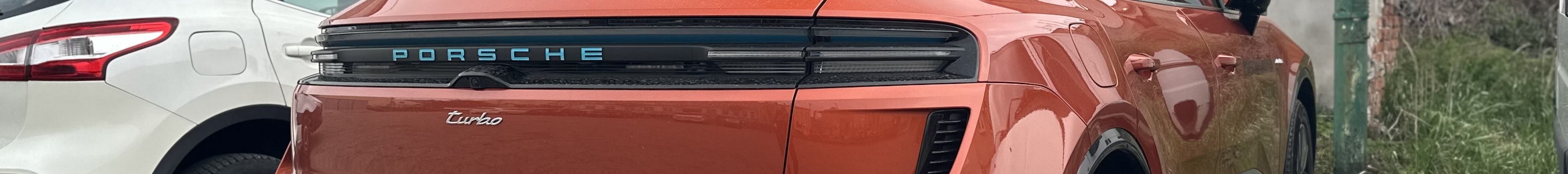 Porsche Macan EV Turbo