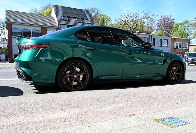 Alfa Romeo Giulia Quadrifoglio 2023