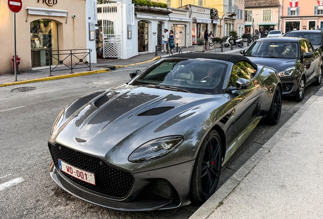 Aston Martin DBS Superleggera Volante