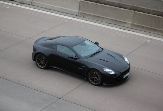 Aston Martin Vantage 2024