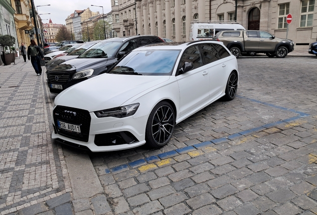 Audi RS6 Avant C7 2015