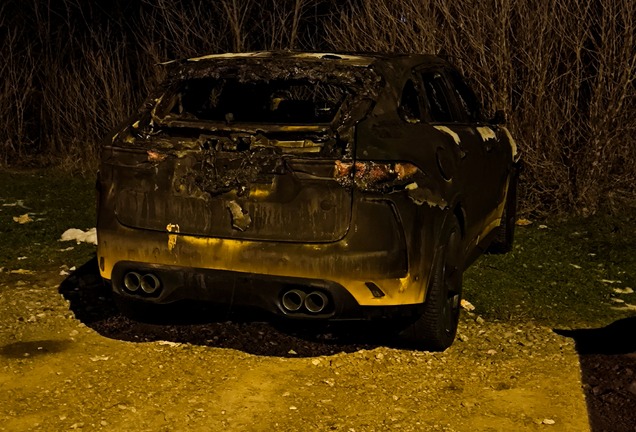 Jaguar F-PACE SVR 2021