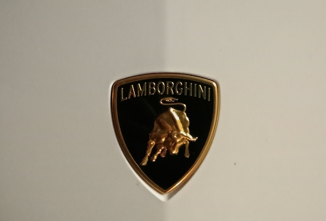 Lamborghini Urus S