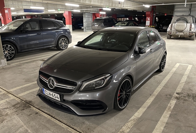 Mercedes-AMG A 45 W176 2015